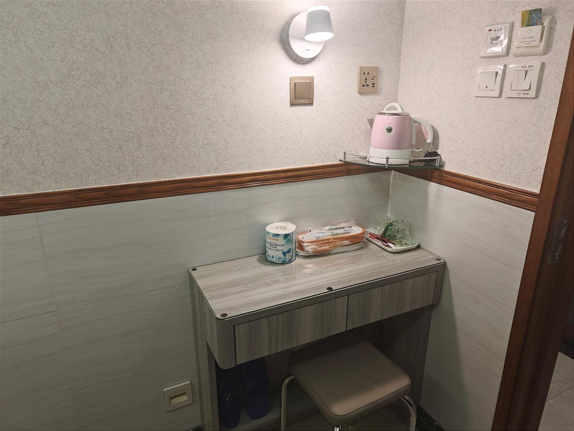 Celltronik Hostel 先創旅店 香港 外观 照片